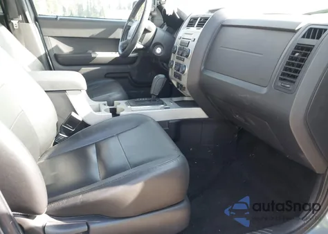 2011 Ford Escape Xlt z USA, uszkodzony, nr VIN 1FMCU9DG1BKA68288